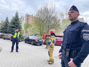 uczestnicy ćwiczeń dowódczo-sztabowych służb Policji, Państwowej Straży Pożarnej oraz Pogotowia Ratunkowego.