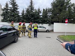 uczestnicy ćwiczeń dowódczo-sztabowych służb Policji, Państwowej Straży Pożarnej oraz Pogotowia Ratunkowego.