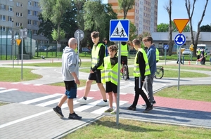 Uczestnicy,goście uczniowie, Powiatowego Finału Ogólnopolskiego Turnieju Bezpieczeństwa w Ruchu Drogowym w Mielcu