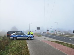 policjanci i funkcjonariusze SOK