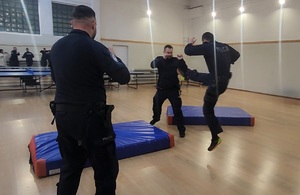uczestnicy szkolenia - mieleccy policjanci
