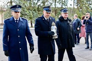 W hołdzie ofiarom zbrodni katyńskiej - 85. rocznica zbrodni katyńskiej Komendant Policji i włodarze Miasta Mielca
