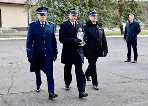 W hołdzie ofiarom zbrodni katyńskiej - 85. rocznica zbrodni katyńskiej Komendant Policji i włodarze Miasta Mielca