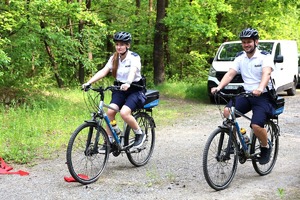 Uczestnicy IV Majowy Rajd Rowerowy „Po Zdrowie” z udziałem policjantów z KPP w Mielcu
