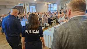 Uczestnicy Spotkania policjantów z seniorami na terenie gminy Tuszów Narodowy