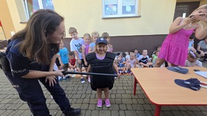 Dzieci z przedszkolakami w Rzemieniu