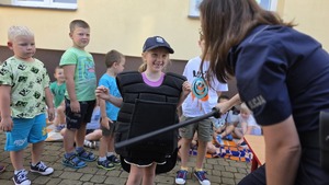 Dzieci z przedszkolakami w Rzemieniu