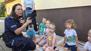 Dzieci z przedszkolakami w Rzemieniu
