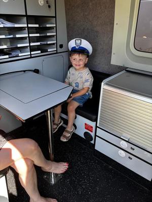 uczestnicy powitania lata w Mielcu na MOSIR