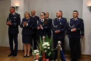 uczestnicy obchodów Święta Policji 2025 w mieleckiej jednostce Policji