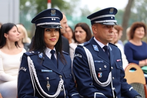 uczestnicy rozpoczęcia roku szkolnego w Zespole Szkół Ekonomicznych w Mielcu