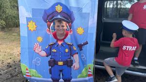 Policjanci na III Powiatowych Warsztatach MDP w Wojkowie z uczestnikami przedsięwzięcia