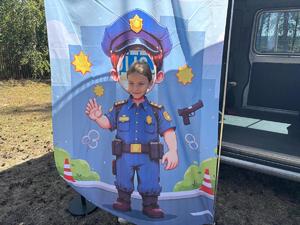 Policjanci na III Powiatowych Warsztatach MDP w Wojkowie z uczestnikami przedsięwzięcia