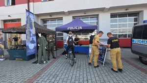 uczestnicy Akcji krwiopijstwa w Mielcu przy PSP