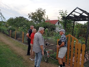 mieleccy dzielnicowi podczas spotkania z działkowcami