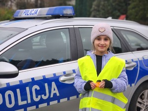 policjanci, przedstawiciel WORD Tarnobrzeg i mieszkańcy gminy Padew Narodowa i Tuszów Narodowy podczas działań