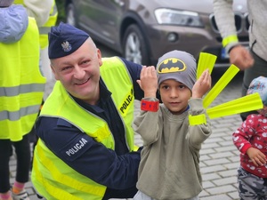 policjanci, przedstawiciel WORD Tarnobrzeg i mieszkańcy gminy Padew Narodowa i Tuszów Narodowy podczas działań