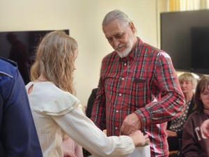 laureaci konkursu, opiekunowie, nauczyciele i policjanci