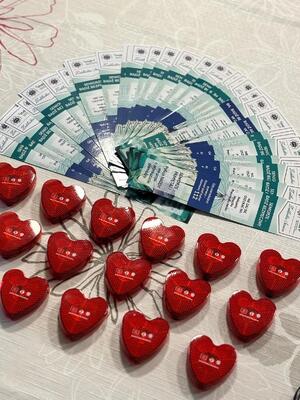 policjantki i uczestnicy spotkania - seniorzy