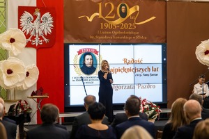 uczestnicy obchodów, uroczystości 120-lecia I Liceum Ogólnokształcącego