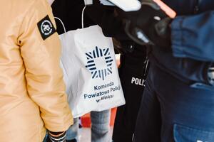 uczestnicy zakończenia ferii z policjantami