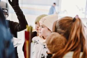 uczestnicy zakończenia ferii z policjantami