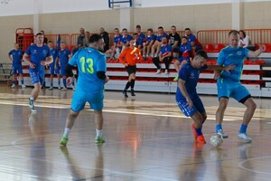 mieleccy policjanci podczas meczu