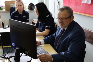 policjanci, organizatorzy Wojewódzkiego Finału Turnieju Bezpieczeństwa w Ruchu Drogowym
