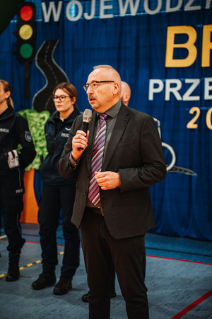 Wojewódzki Finał Turnieju Bezpieczeństwa w Ruchu Drogowym uczestnicy policjanci i organizatorzy
