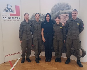 oficer prasowy KPP w Mielcu, uczestnicy zawodów i organizatorzy